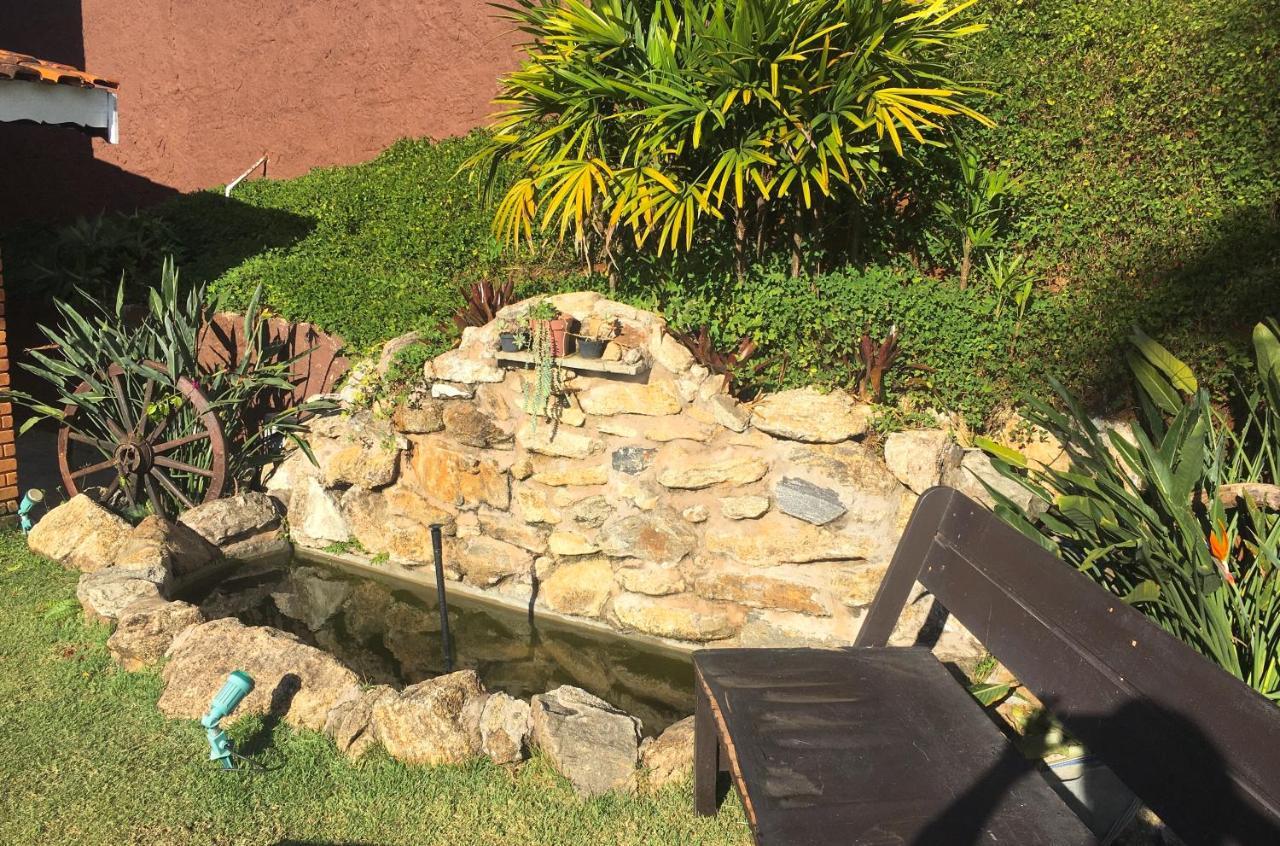 בום ז'זוס דוס פרדוס Chacara Tha&Thi Cond Fechado Wi Fi Spa E Pisc Aquececimento Solar מראה חיצוני תמונה